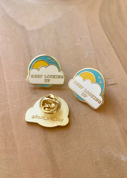 Keep looking up Pin or Magnet